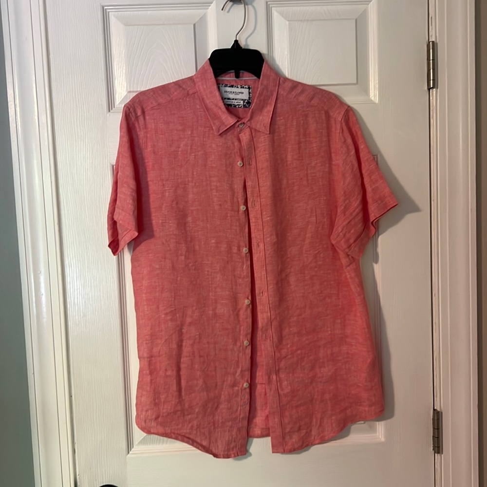 Salmon color Men’s short sleeve button down